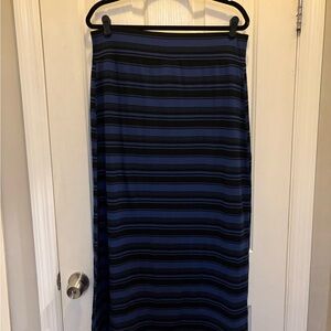 Ava & Viv Navy and Black Maxi Skirt
